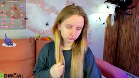 Snapshot of katrina_bail chatting on 10/19/25, 01:06 Katrina Bail online show from 10/19/25, 01:06