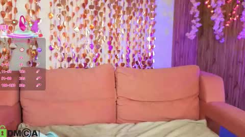 Katrina Bail online show from 02/08/26, 01:20