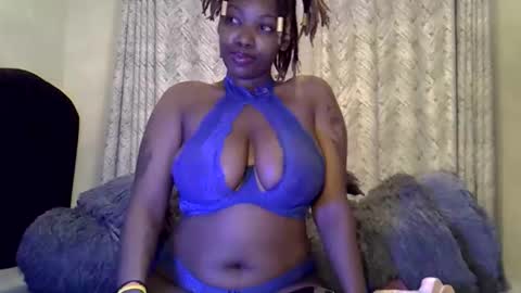 Snapshot of katrinashantel chatting on 11/27/25, 09:28 katrinashantel online show from 11/27/25, 09:28