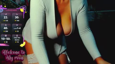 KatrineDenev online show from 12/16/25, 09:53