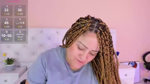 Snapshot of katte_landerr chatting on 10/27/25, 01:15 Katte online show from 10/27/25, 01:15