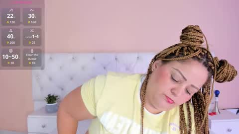 Snapshot of katte_landerr chatting on 10/29/25, 02:08 Katte online show from 10/29/25, 02:08