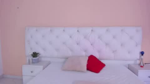 Snapshot of katte_landerr chatting on 12/03/25, 01:09 Katte online show from 12/03/25, 01:09