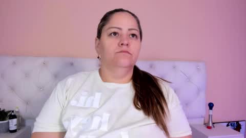 Snapshot of katte_landerr chatting on 01/12/26, 01:05 Katte online show from 01/12/26, 01:05