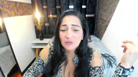 K A T T E  online show from 04/16/26, 09:50