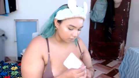 katteyes_ online show from 05/20/26, 07:09