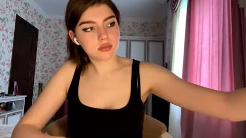 Molly online show from 06/01/26, 11:01