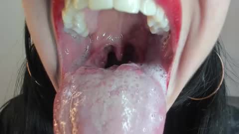 Katty online show from 11/08/25, 09:13