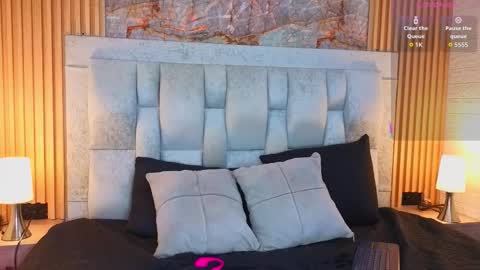 Katty  online show from 03/25/26, 08:04