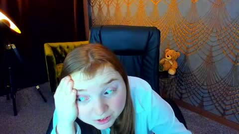 Snapshot of katty_rose8 chatting on 06/22/26, 06:05 Katty online show from 06/22/26, 06:05