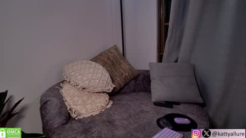 Snapshot of kattyallure chatting on 12/07/24, 11:12 Katty online show from 12/07/24, 11:12
