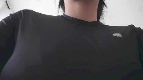  K a t  y  online show from 12/15/25, 06:23