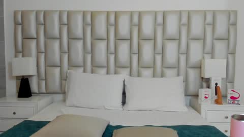 Snapshot of katy_and_paola chatting on 02/07/25, 01:22 katy blonde girl and paola big boobs online show from 02/07/25, 01:22