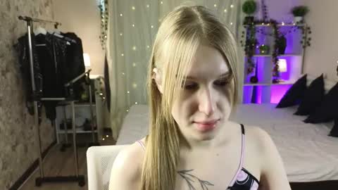 Kate online show from 01/18/26, 07:56