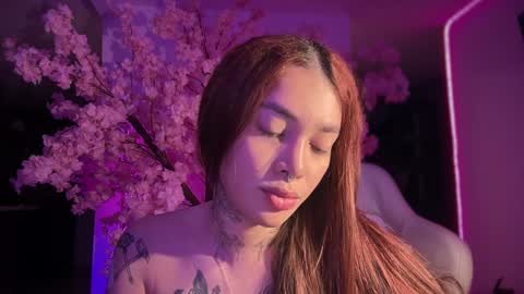 Emily online show from 02/05/25, 04:16