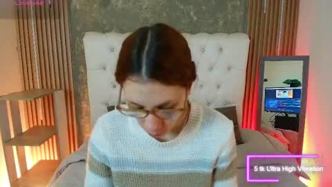 Snapshot of katy_van chatting on 04/24/26, 01:02 Katy Van online show from 04/24/26, 01:02