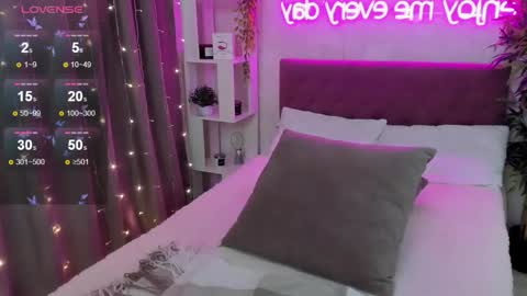 Kate online show from 11/16/25, 05:13