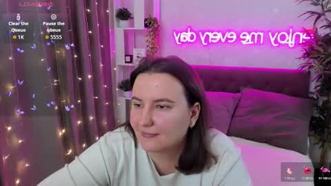 Kate online show from 12/18/25, 04:51