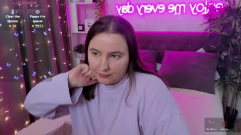 Kate online show from 04/23/26, 05:52