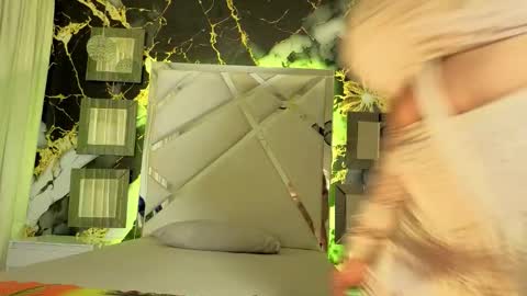 katy  online show from 11/28/25, 11:24