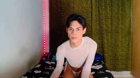 Snapshot of katykennex chatting on 10/08/25, 11:57 KATY online show from 10/08/25, 11:57