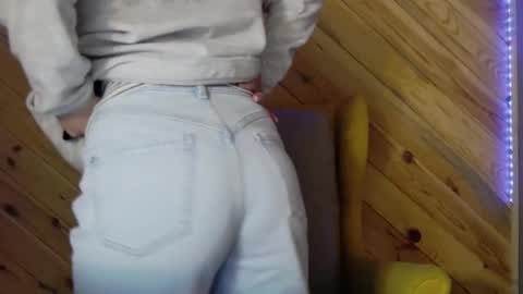 Snapshot of katylinee chatting on 03/27/26, 02:06 Katyline online show from 03/27/26, 02:06