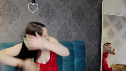 Snapshot of katylinee chatting on 04/14/26, 12:22 Katyline online show from 04/14/26, 12:22