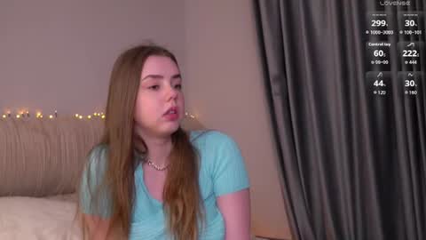 Snapshot of katymolly chatting on 07/23/26, 05:33 Mia Lovense is active Private is Open online show from 07/23/26, 05:33