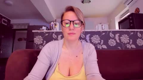 Katy online show from 04/01/26, 05:19