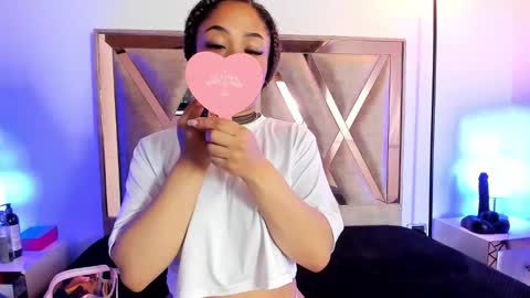 katyortiz online show from 11/13/25, 11:42