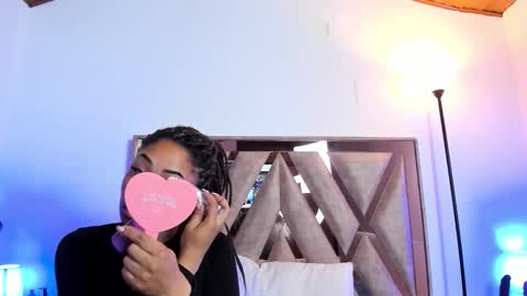 katyortiz online show from 11/18/25, 11:36