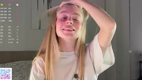 kate online show from 10/24/25, 02:46