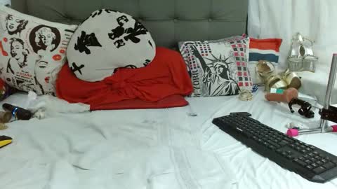 Snapshot of katysquirtdirty69 chatting on 04/15/26, 10:11 Katy online show from 04/15/26, 10:11