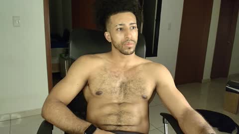 Snapshot of kaurilop chatting on 12/23/24, 02:24 Kauri Lop online show from 12/23/24, 02:24