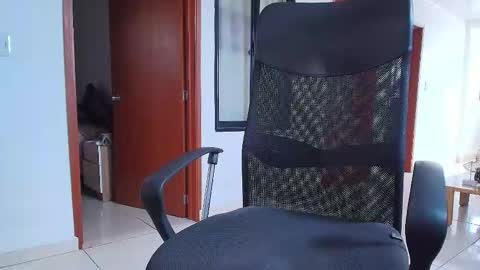 Snapshot of kaurilop chatting on 11/29/25, 04:10 Kauri Lop online show from 11/29/25, 04:10