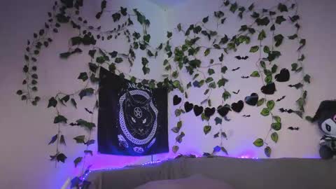 Mia online show from 03/05/26, 07:59