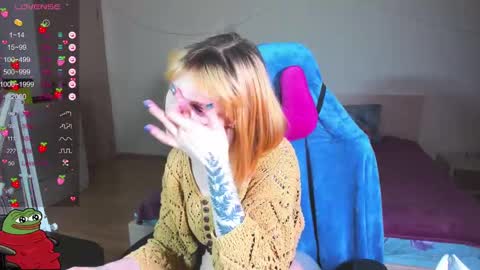 Kira-chan  online show from 01/19/25, 11:12