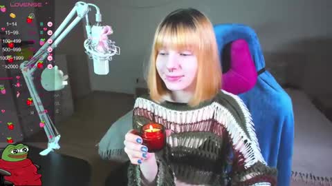 Kira-chan  online show from 01/24/25, 03:24