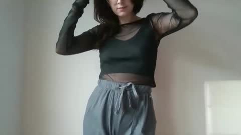 Snapshot of kawaii_snowflake chatting on 02/07/26, 12:53 kawaii snowflake online show from 02/07/26, 12:53