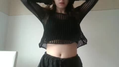 Snapshot of kawaii_snowflake chatting on 02/15/26, 12:25 kawaii snowflake online show from 02/15/26, 12:25