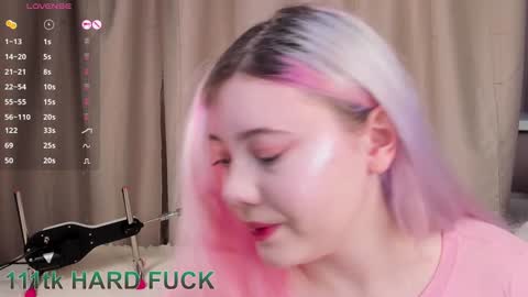 Snapshot of kawaii_yuki chatting on 01/03/25, 08:43 Yuki online show from 01/03/25, 08:43