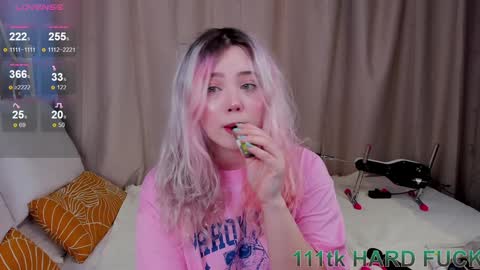 Snapshot of kawaii_yuki chatting on 01/23/25, 08:46 Yuki online show from 01/23/25, 08:46