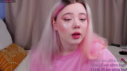 Snapshot of kawaii_yuki chatting on 01/25/25, 08:42 Yuki online show from 01/25/25, 08:42