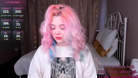 Snapshot of kawaii_yuki chatting on 03/08/25, 08:44 Yuki online show from 03/08/25, 08:44