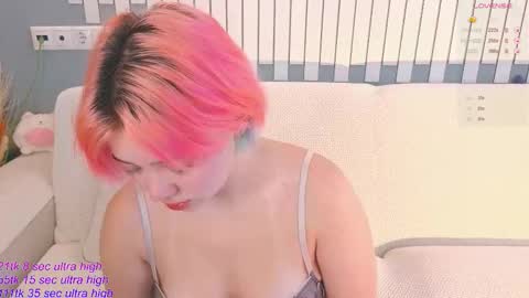 Snapshot of kawaii_yuki chatting on 10/12/25, 03:38 Yuki online show from 10/12/25, 03:38