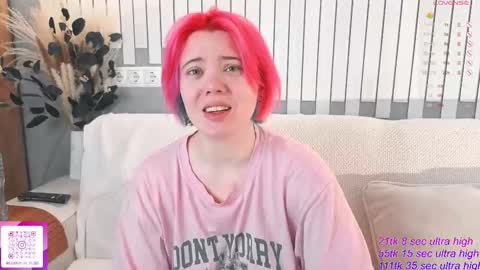 Snapshot of kawaii_yuki chatting on 11/10/25, 06:56 Yuki online show from 11/10/25, 06:56