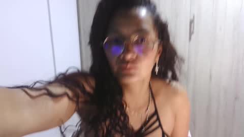  Khawit  online show from 02/15/25, 08:22