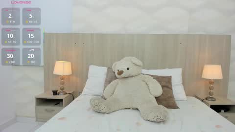   online show from 12/05/25, 03:26