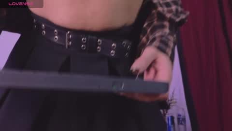 Cattleya stone online show from 05/06/26, 02:29