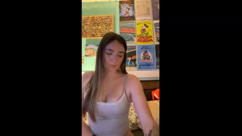 Snapshot of kaybabyx4 chatting on 04/11/26, 01:10 Kay online show from 04/11/26, 01:10